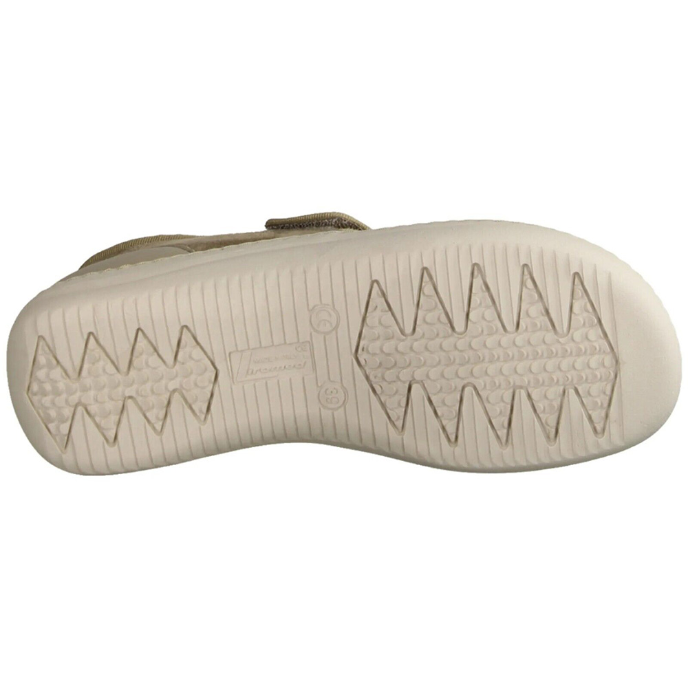 NAN-L-0749_c.jpg