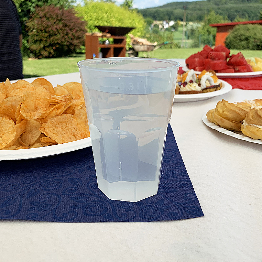 21130_Trinkbecher.jpg 21130_Trinkbecher.jpg